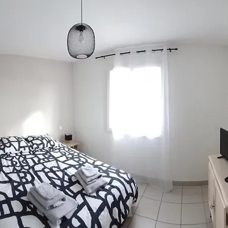 Maison Vue Chaine Des Puys 度假居