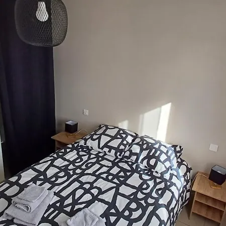 Maison Vue Chaine Des Puys